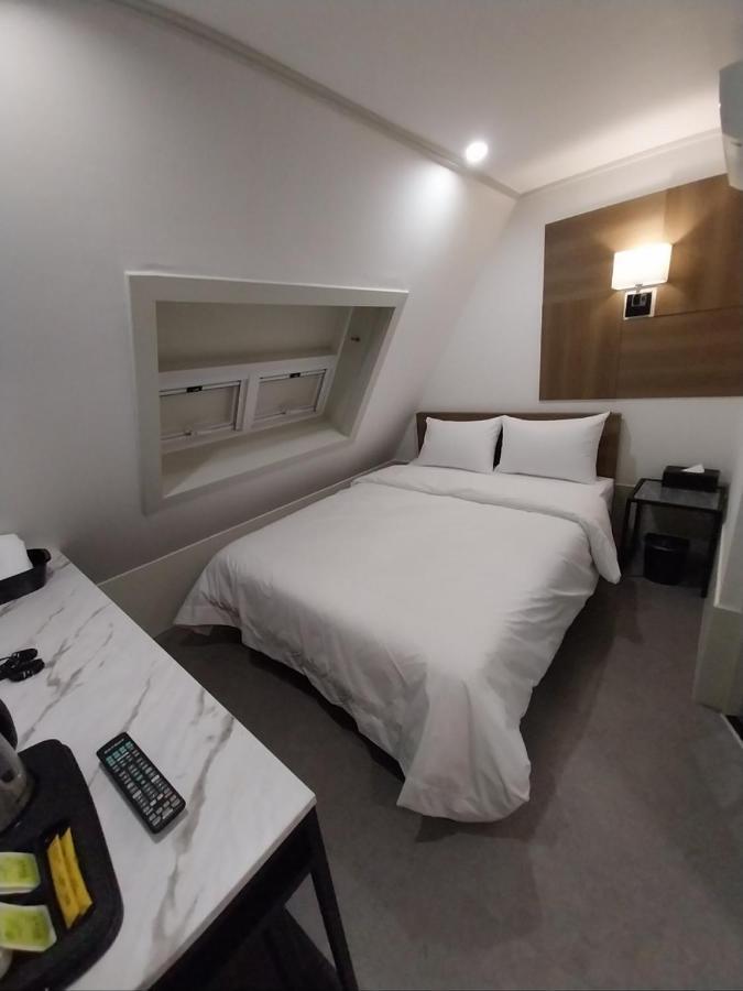 Hotel Stay Inn Сеул Экстерьер фото
